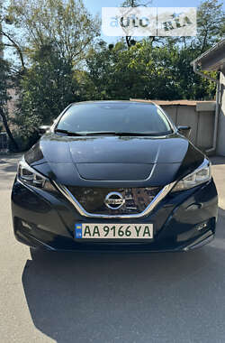 Хэтчбек Nissan Leaf 2019 в Киеве