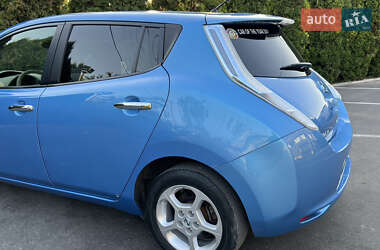 Хэтчбек Nissan Leaf 2011 в Тернополе