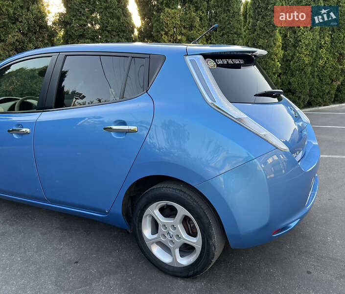 Хэтчбек Nissan Leaf 2011 в Тернополе
