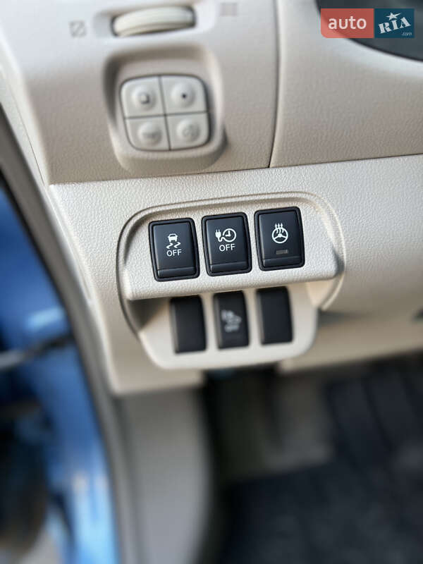 Хэтчбек Nissan Leaf 2011 в Тернополе
