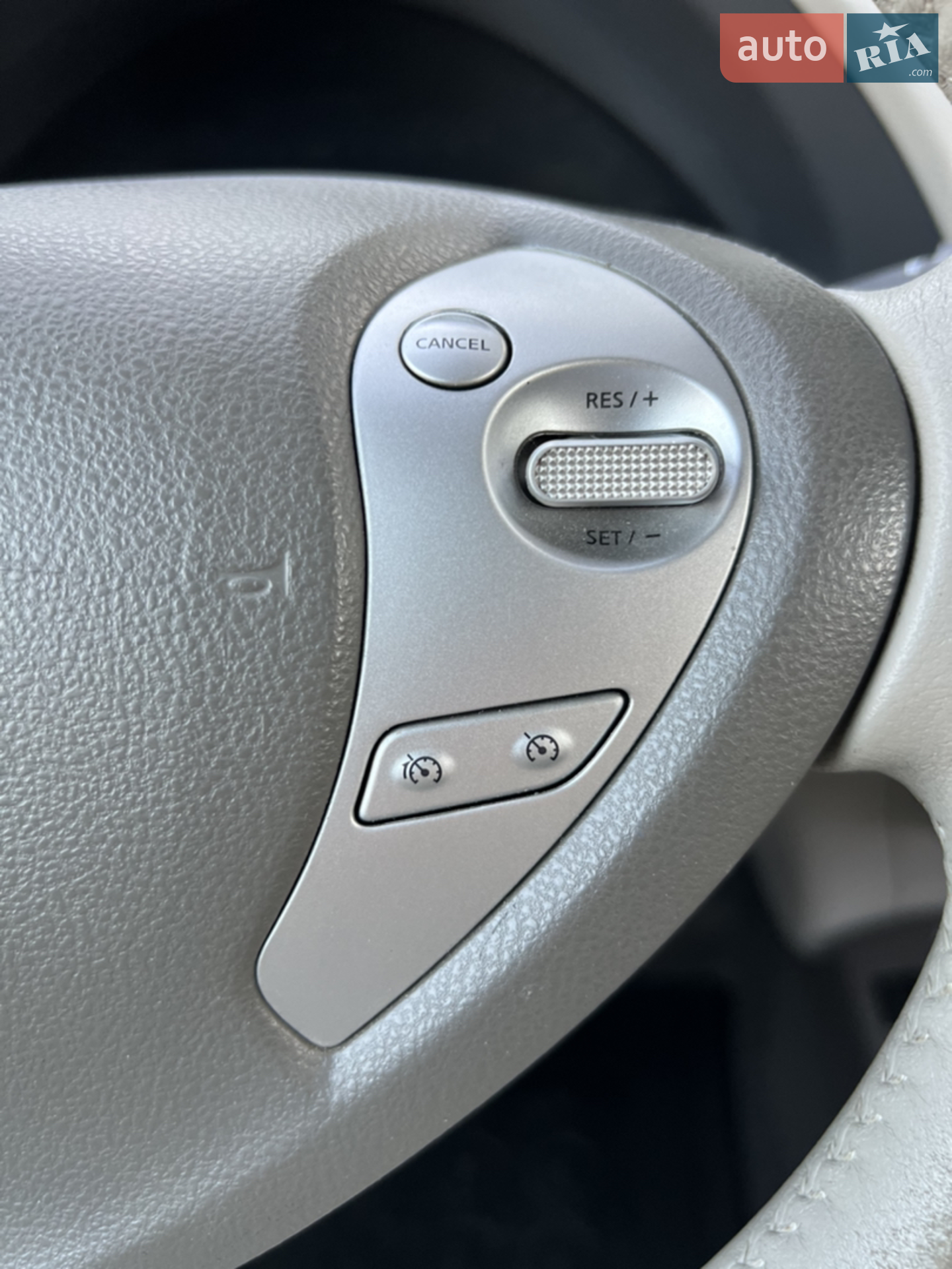 2011 Nissan Leaf - мініатюра 33