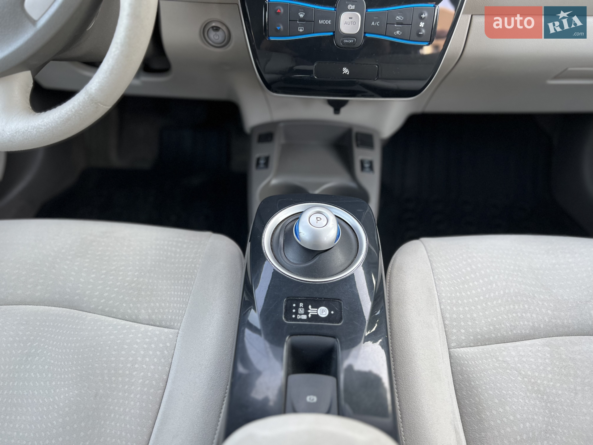 2011 Nissan Leaf - мініатюра 41