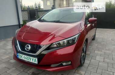 Хэтчбек Nissan Leaf 2018 в Ровно