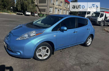 Хэтчбек Nissan Leaf 2011 в Виннице