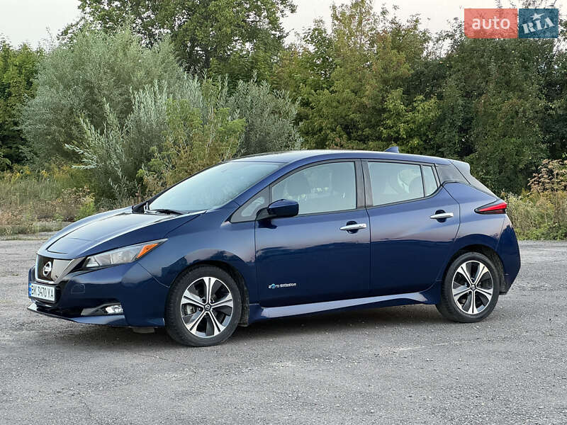 Хетчбек Nissan Leaf 2018 в Рівному