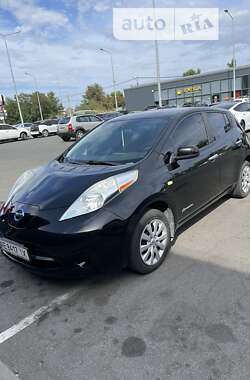 Хетчбек Nissan Leaf 2014 в Дніпрі