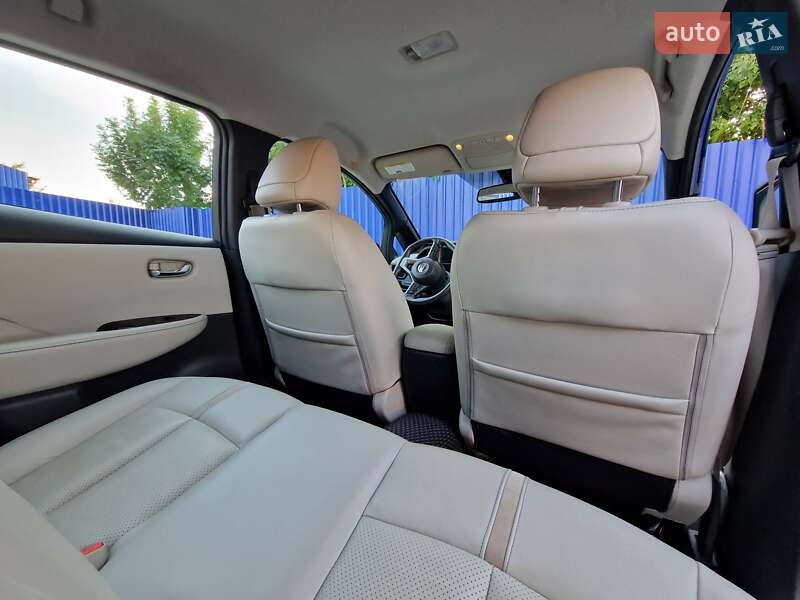 Хэтчбек Nissan Leaf 2018 в Виннице