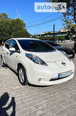 Хетчбек Nissan Leaf 2013 в Одесі