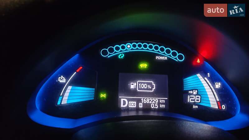 Хэтчбек Nissan Leaf 2014 в Хмельницком