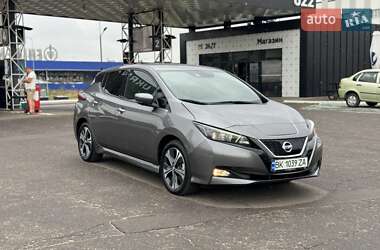 Хэтчбек Nissan Leaf 2020 в Дубно