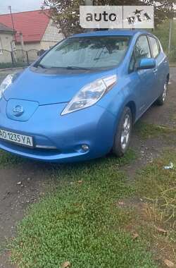 Хэтчбек Nissan Leaf 2014 в Сваляве