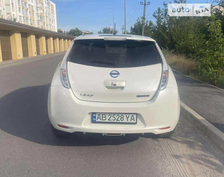 Хэтчбек Nissan Leaf 2015 в Виннице фото 3 Хэтчбек Nissan Leaf 2015 в Виннице