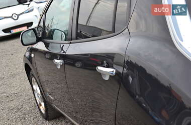 Хэтчбек Nissan Leaf 2014 в 