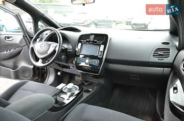 Хэтчбек Nissan Leaf 2014 в 