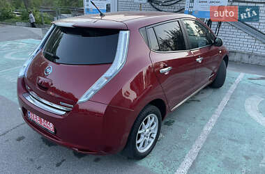 Хэтчбек Nissan Leaf 2014 в Магдалиновке