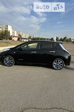 Хетчбек Nissan Leaf 2014 в Києві