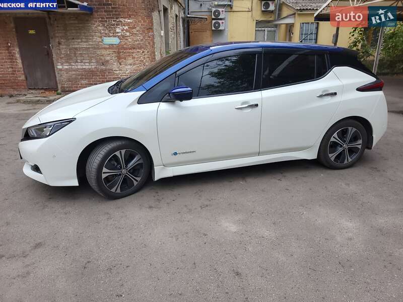 Хэтчбек Nissan Leaf 2018 в Харькове