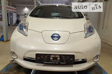 Хэтчбек Nissan Leaf 2016 в Киеве