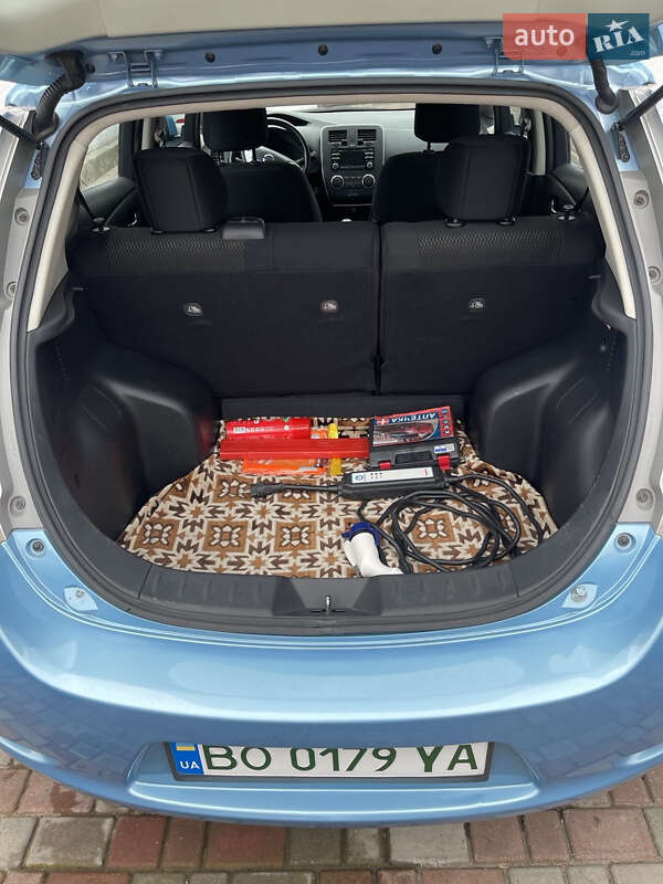 Хэтчбек Nissan Leaf 2015 в Тернополе