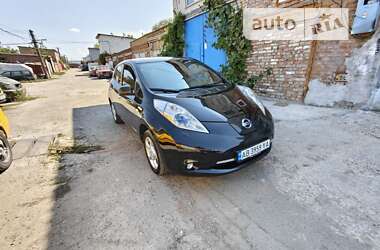 Хетчбек Nissan Leaf 2014 в Вінниці