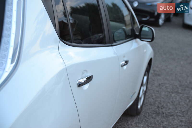 Хэтчбек Nissan Leaf 2013 в Луцке фото 14 Хэтчбек Nissan Leaf 2013 в Луцке