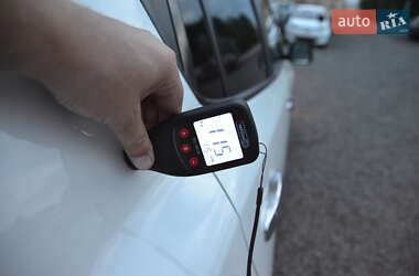 Хэтчбек Nissan Leaf 2013 в Луцке