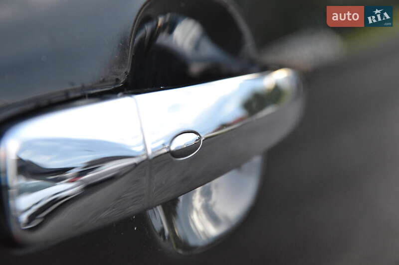Хетчбек Nissan Leaf 2014 в Луцьку
