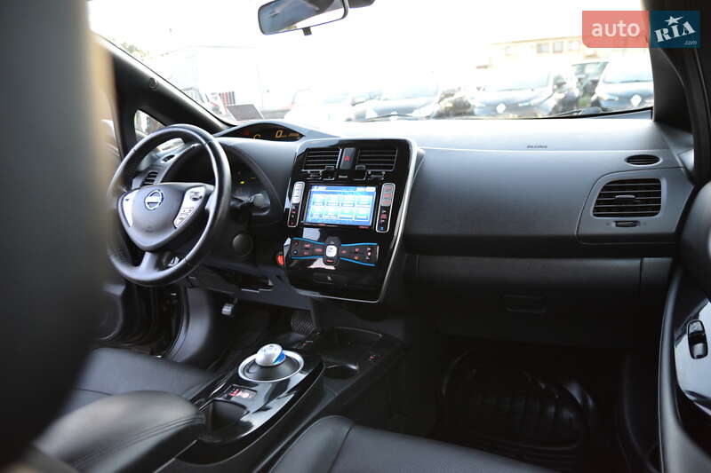Хетчбек Nissan Leaf 2014 в Луцьку