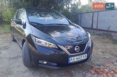 Хетчбек Nissan Leaf 2018 в Мерефа