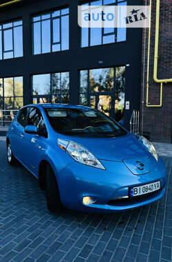 Хетчбек Nissan Leaf 2012 в Полтаві