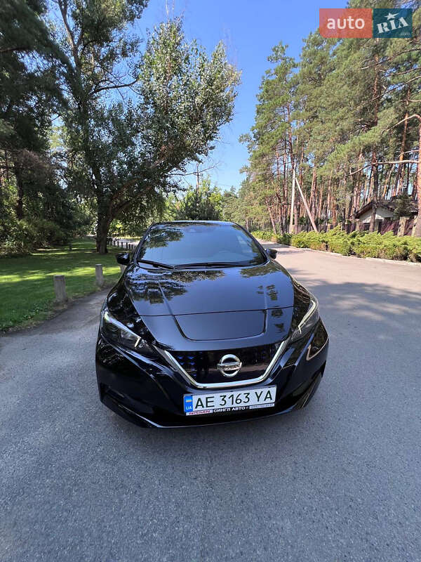 Хэтчбек Nissan Leaf 2020 в Днепре