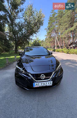 Хэтчбек Nissan Leaf 2020 в 