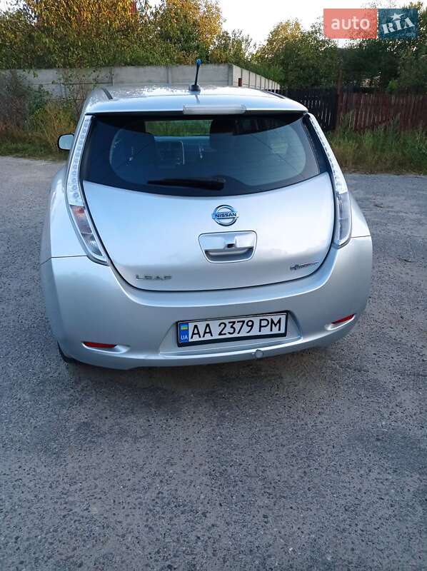 Хэтчбек Nissan Leaf 2013 в Киеве фото 4 Хэтчбек Nissan Leaf 2013 в Киеве