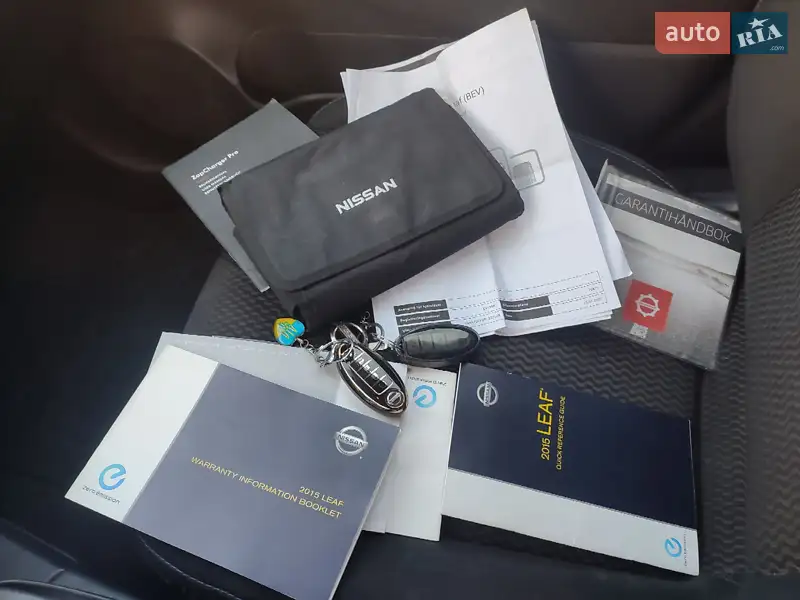 Хэтчбек Nissan Leaf 2015 в Шумске документ