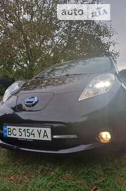 Хэтчбек Nissan Leaf 2013 в Червонограде