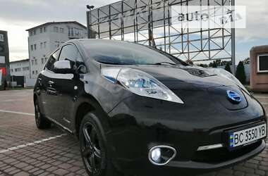 Хэтчбек Nissan Leaf 2013 в Львове