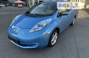 Хэтчбек Nissan Leaf 2011 в Одессе