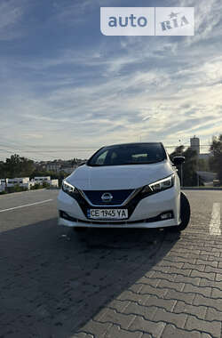 Хетчбек Nissan Leaf 2020 в Чернівцях