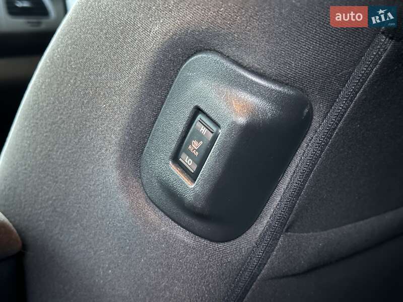Хэтчбек Nissan Leaf 2013 в Виннице