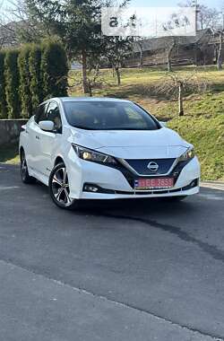 Хетчбек Nissan Leaf 2019 в Долині