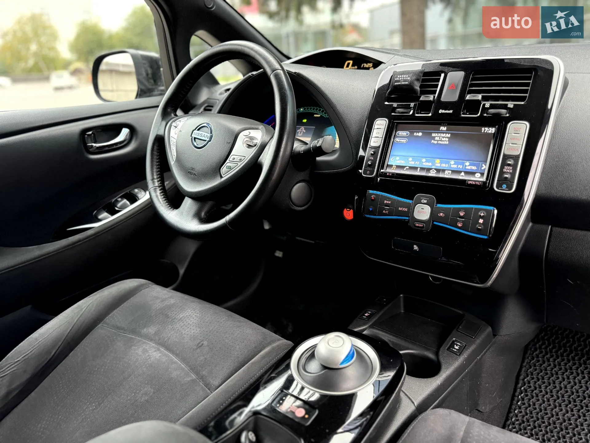 2017 Nissan Leaf - мініатюра 9