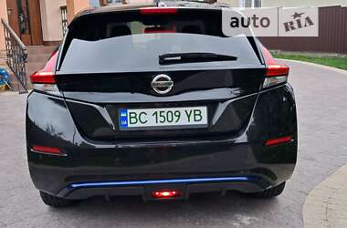 Хэтчбек Nissan Leaf 2018 в Самборе