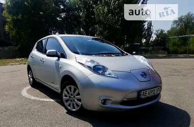 Хетчбек Nissan Leaf 2013 в Дніпрі