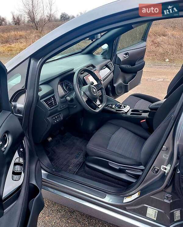 Хэтчбек Nissan Leaf 2021 в Львове