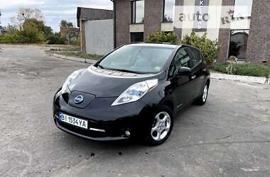 Хэтчбек Nissan Leaf 2014 в Лубнах