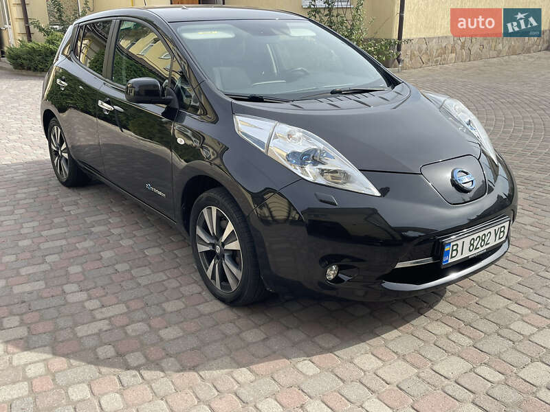 Хэтчбек Nissan Leaf 2017 в Полтаве
