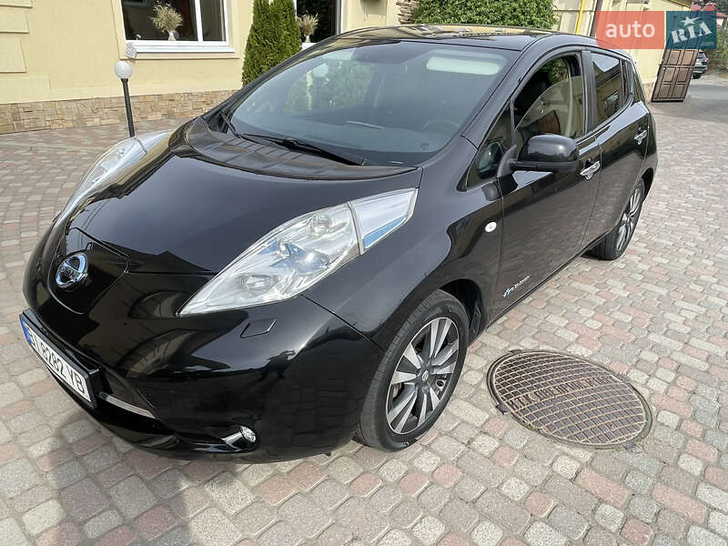 Хэтчбек Nissan Leaf 2017 в Полтаве