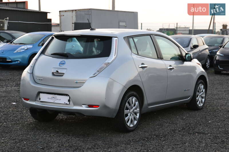 Хэтчбек Nissan Leaf 2015 в Луцке