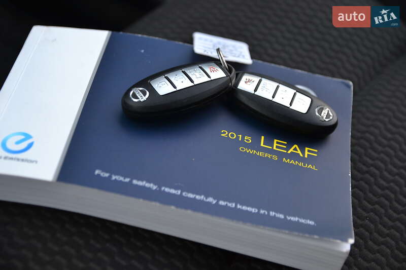 Хэтчбек Nissan Leaf 2015 в Луцке