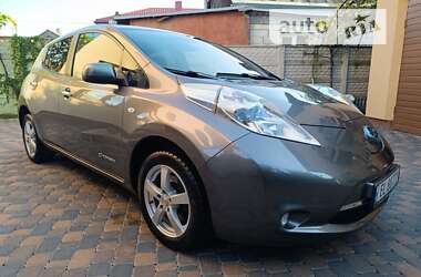 Хетчбек Nissan Leaf 2015 в Рівному